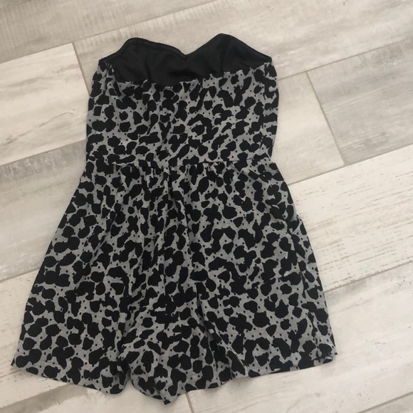 Express Romper - Picture 3 of 8